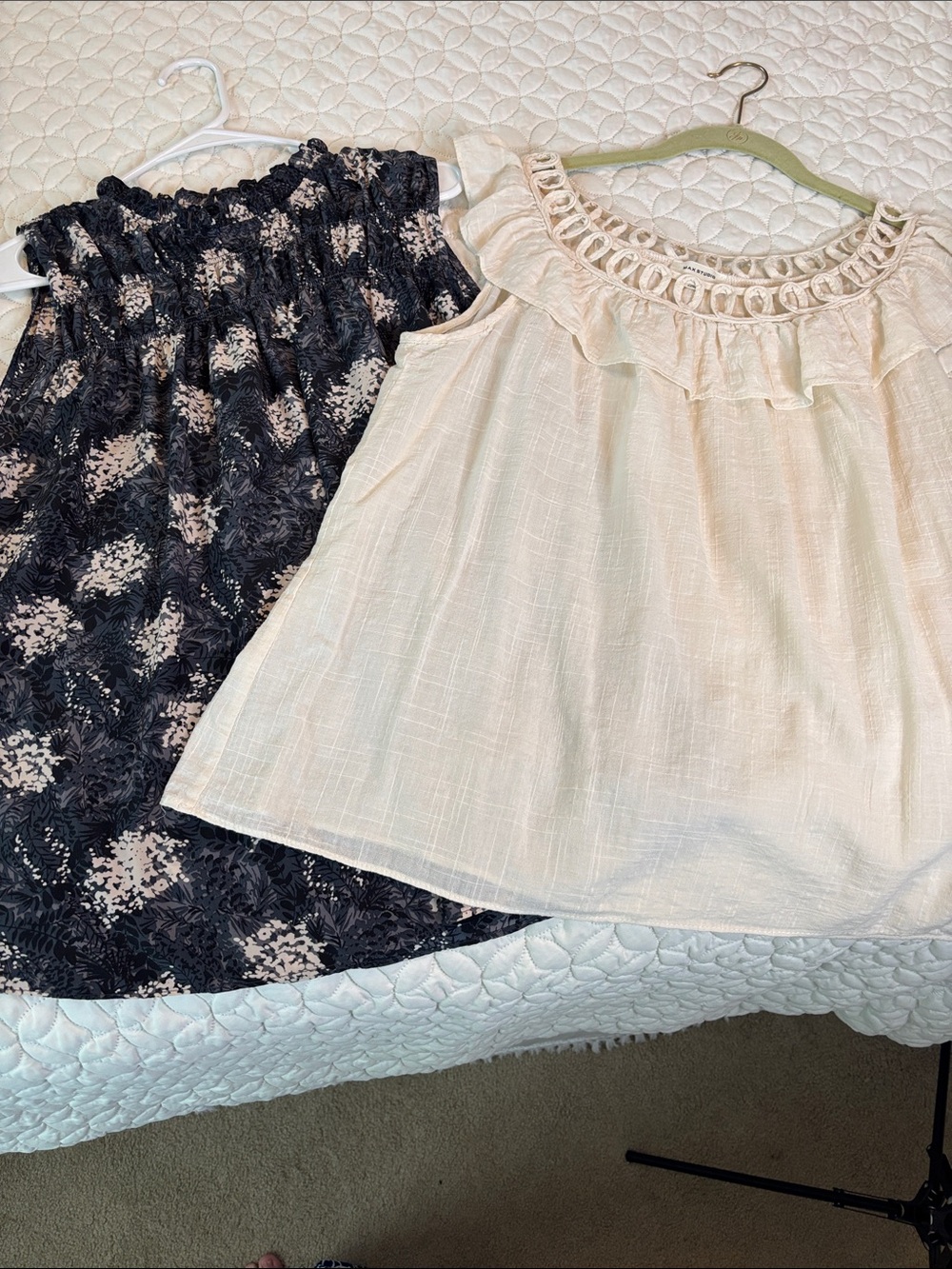 Joie and Max Studio Ruffle-Trim Pullover Sleeveless Tops Size Large